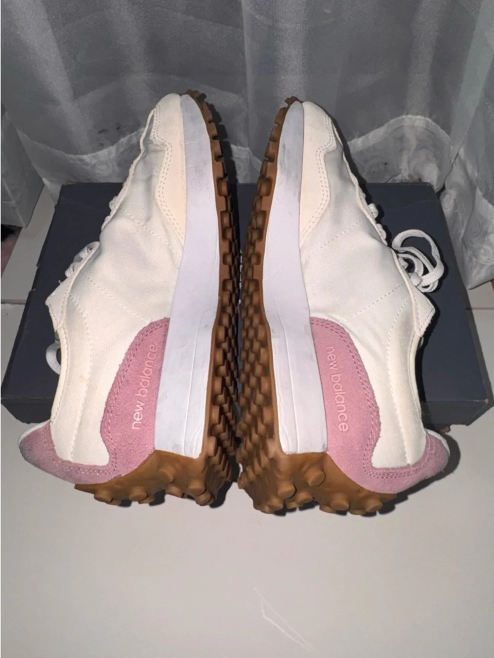 New Balance 327 White and Mauvy Purple  Sneakers - 8.5 - Picture 5 of 10